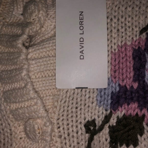 David Loren| Vintage Floral embroidered cardigan, knit buttons size XL - Picture 3 of 4